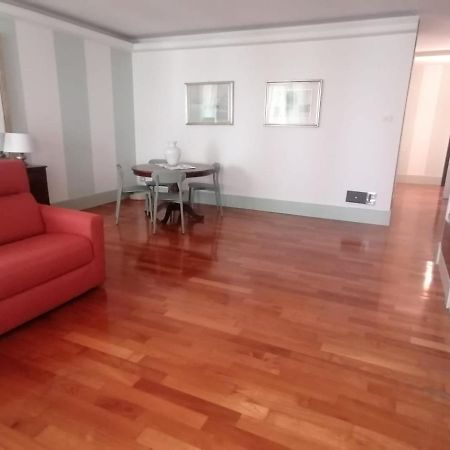 Ferienwohnung Le Finestre Sugli Ulivi Desenzano del Garda Exterior foto